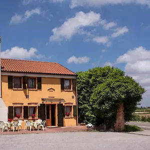 Agriturismo Le 4 Rose Farmház