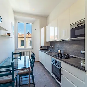  Appartamento Casa Le Cascine, Comfortable Apartment... Italia
