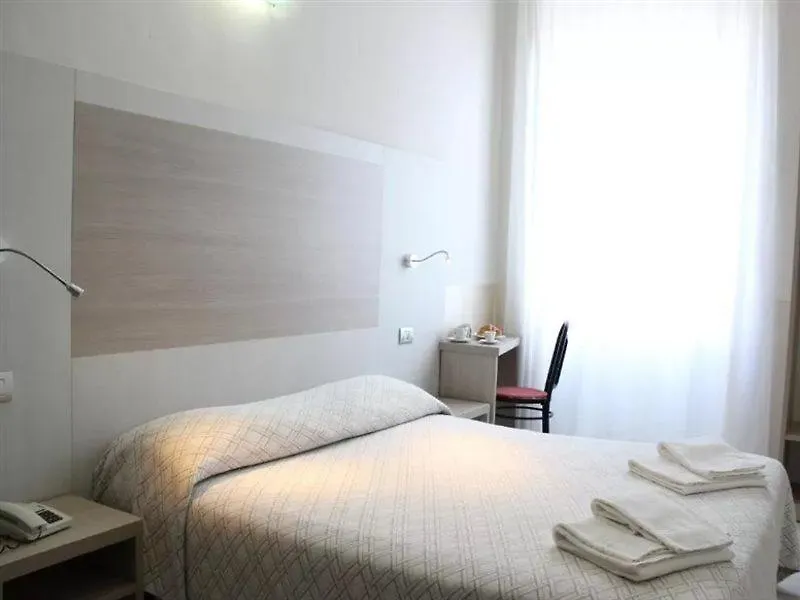 Hotel Due Giardini Milan 2*,