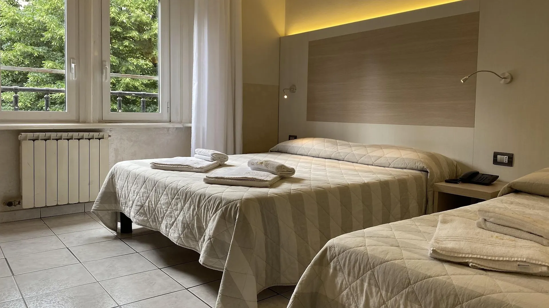 Hotel Due Giardini Milan 2*,