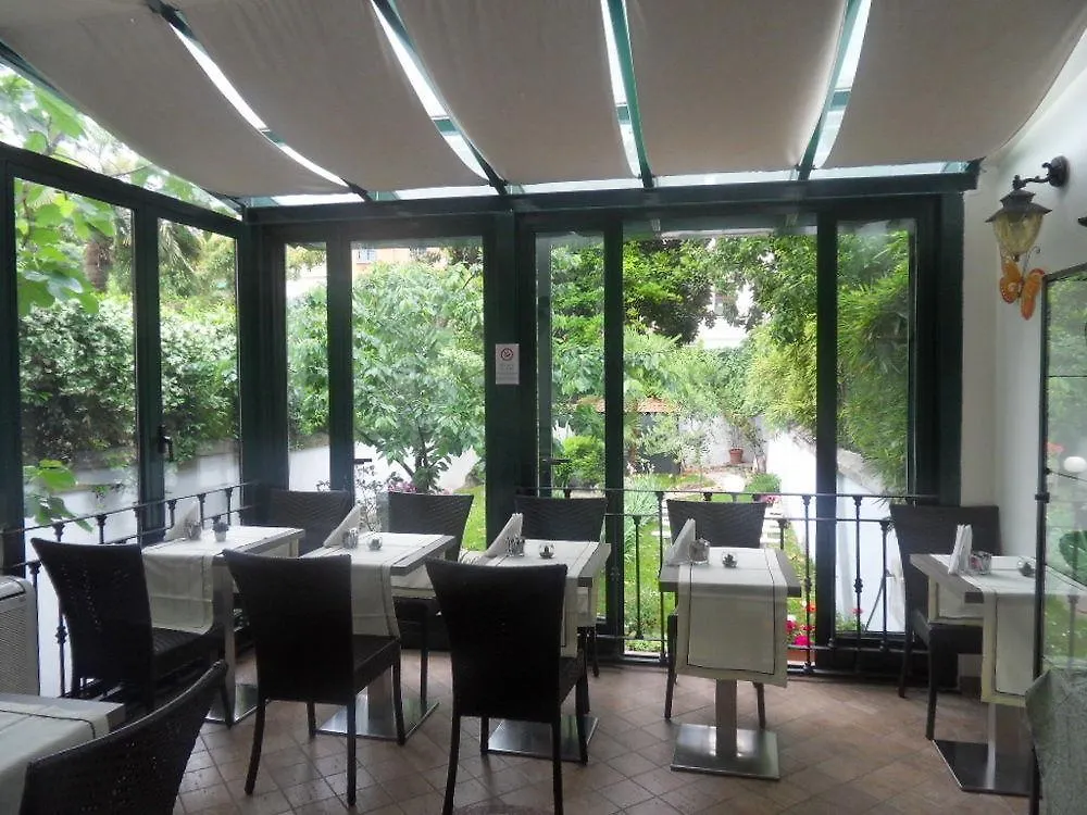 **  Hotel Due Giardini Milaan Italië